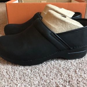Dansko Pro XP Clog (Women's)